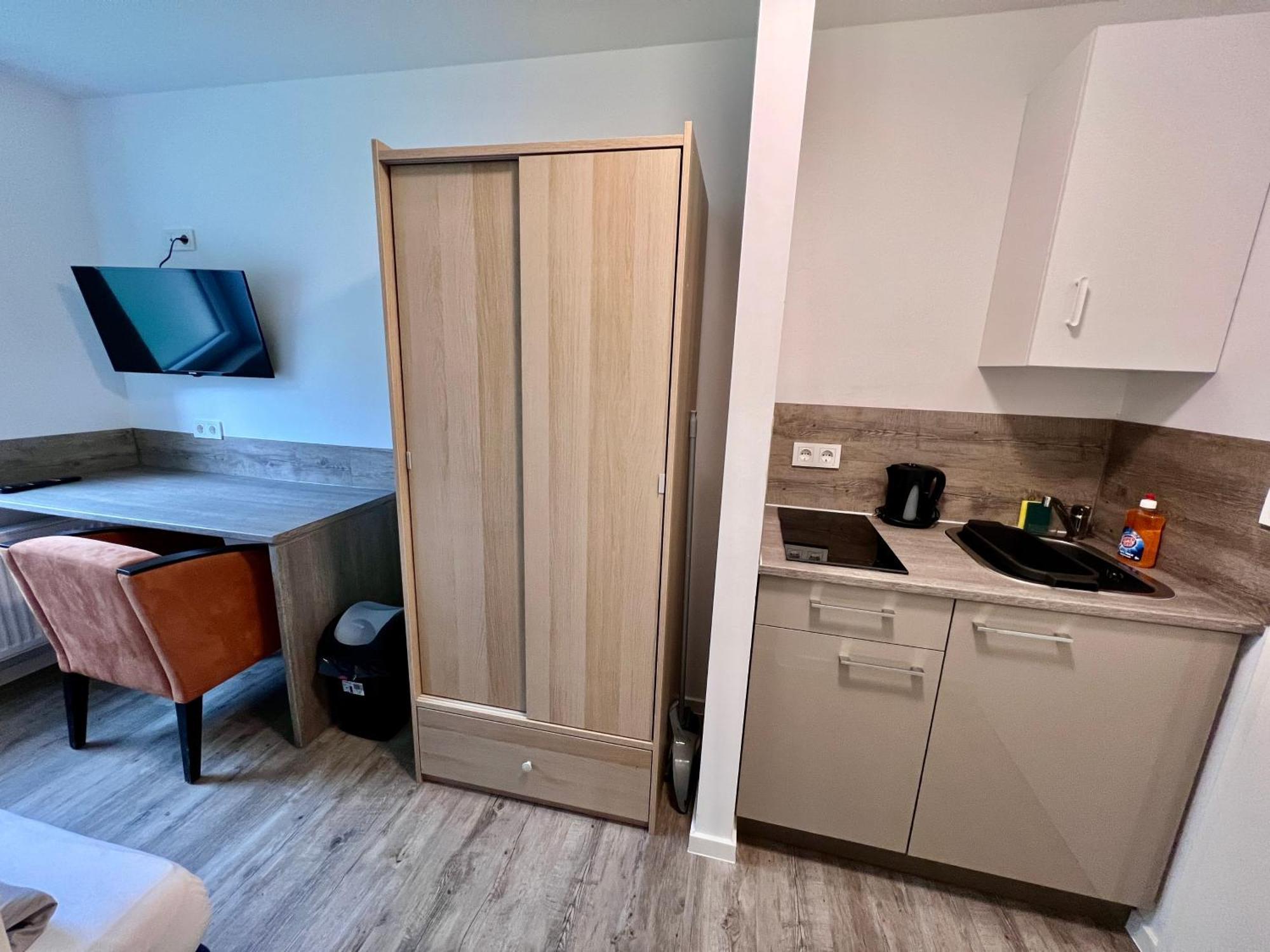 Staycomfort24 ออสนาบรึค ภายนอก รูปภาพ